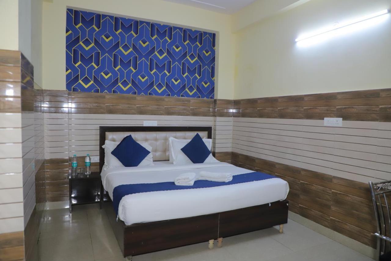 Hotel Aditya Residency Near Sector 63 Metro Station نويدا المظهر الخارجي الصورة